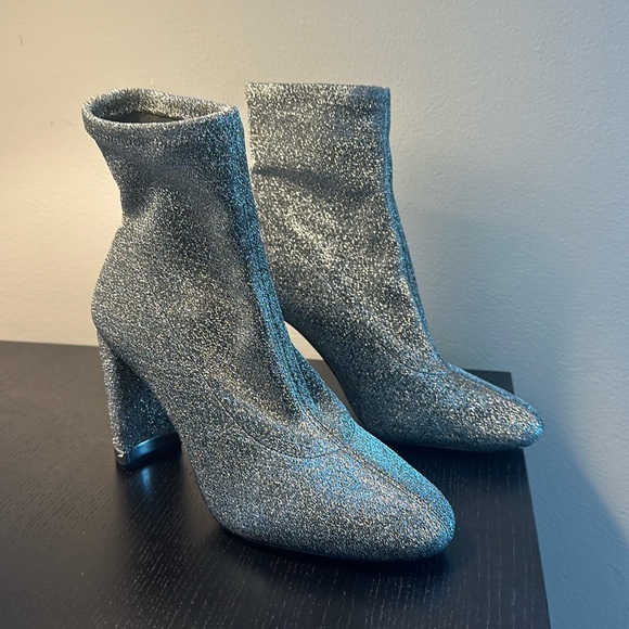 Michael Kors Mandy sparkly ankle boot size 7.5 - Picture 1 of 3